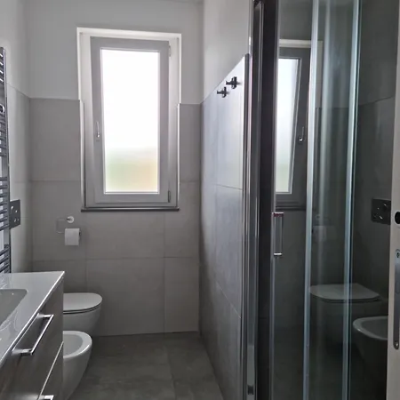 Apartment Kd Apartment, Accogliente, Moderno E Spazioso.